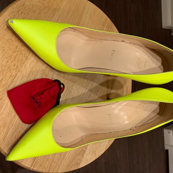 Christian Louboutin So Kate Pumps PVC and Printed Kraft  Authentic Christian Louboutin Pumps